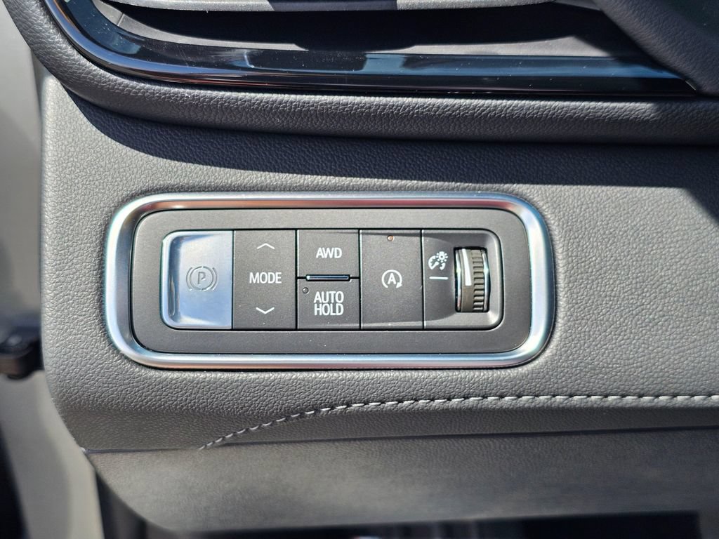 Used 2025 Buick Enclave Avenir w/ Super Cruise Package AWD/4WD image 28