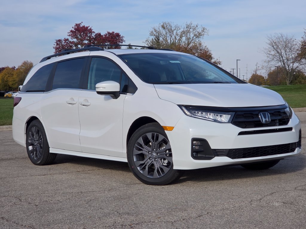 New 2027 Honda Odyssey Touring image 2
