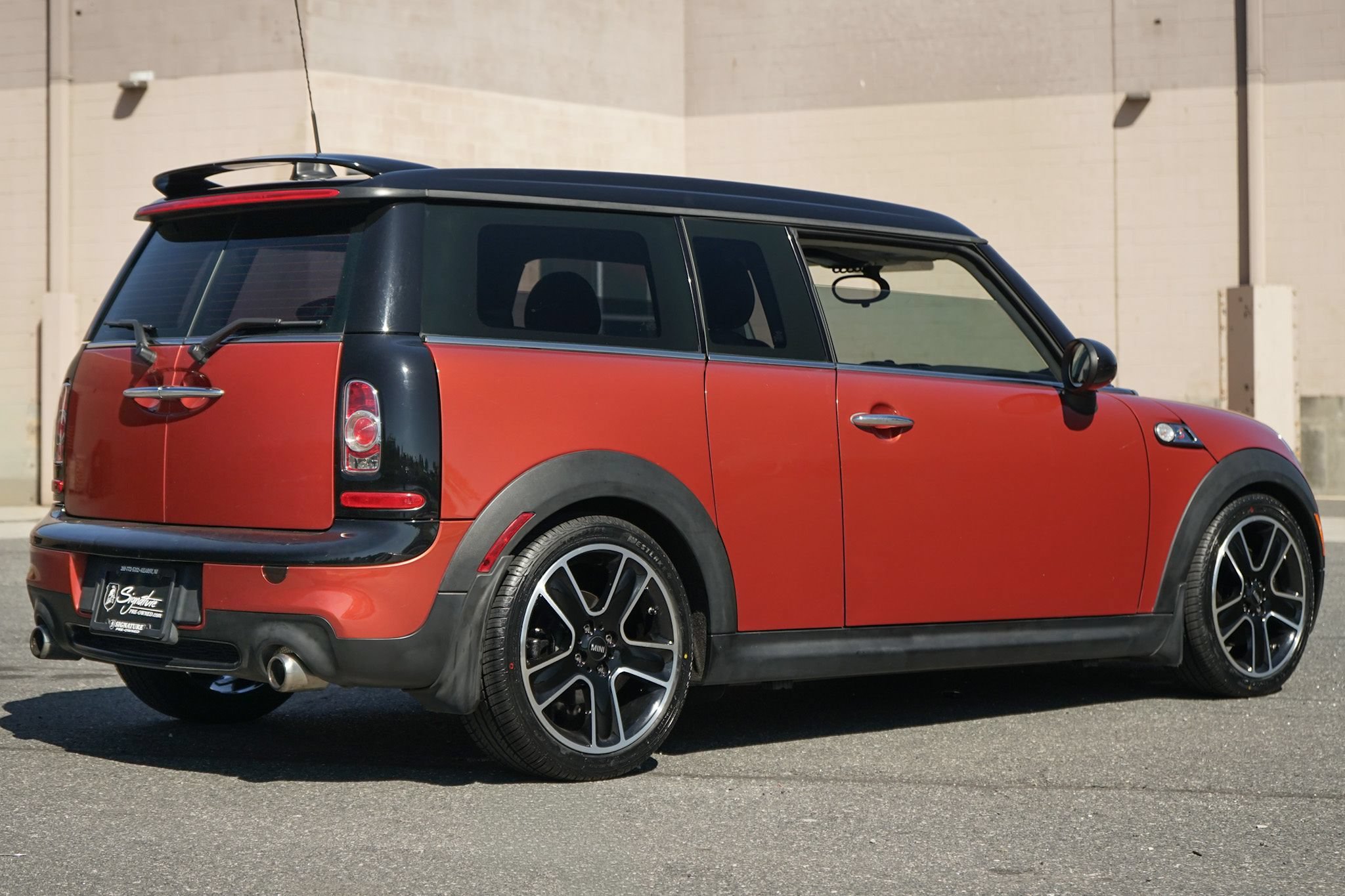 Used 2014 MINI Cooper Clubman S FWD image 4