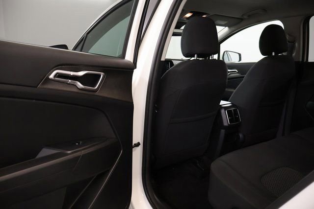 Used 2023 Kia Sportage LX AWD/4WD image 27