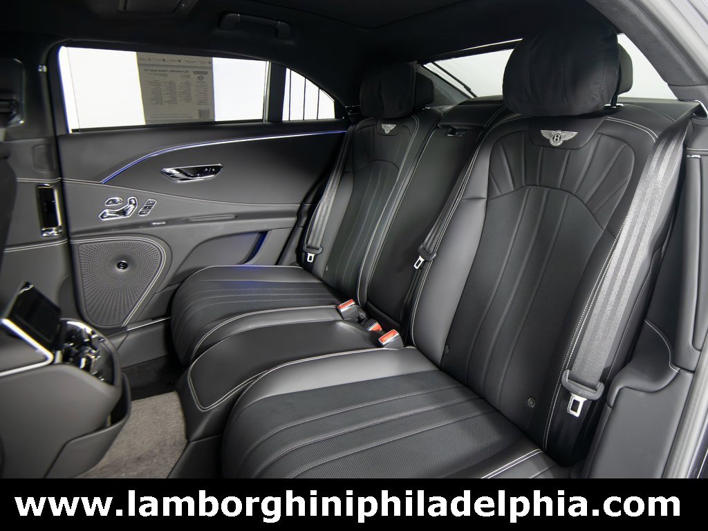 Used 2024 Bentley Flying Spur V8 image 37