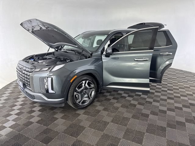 Used 2023 Hyundai Palisade Limited FWD image 13