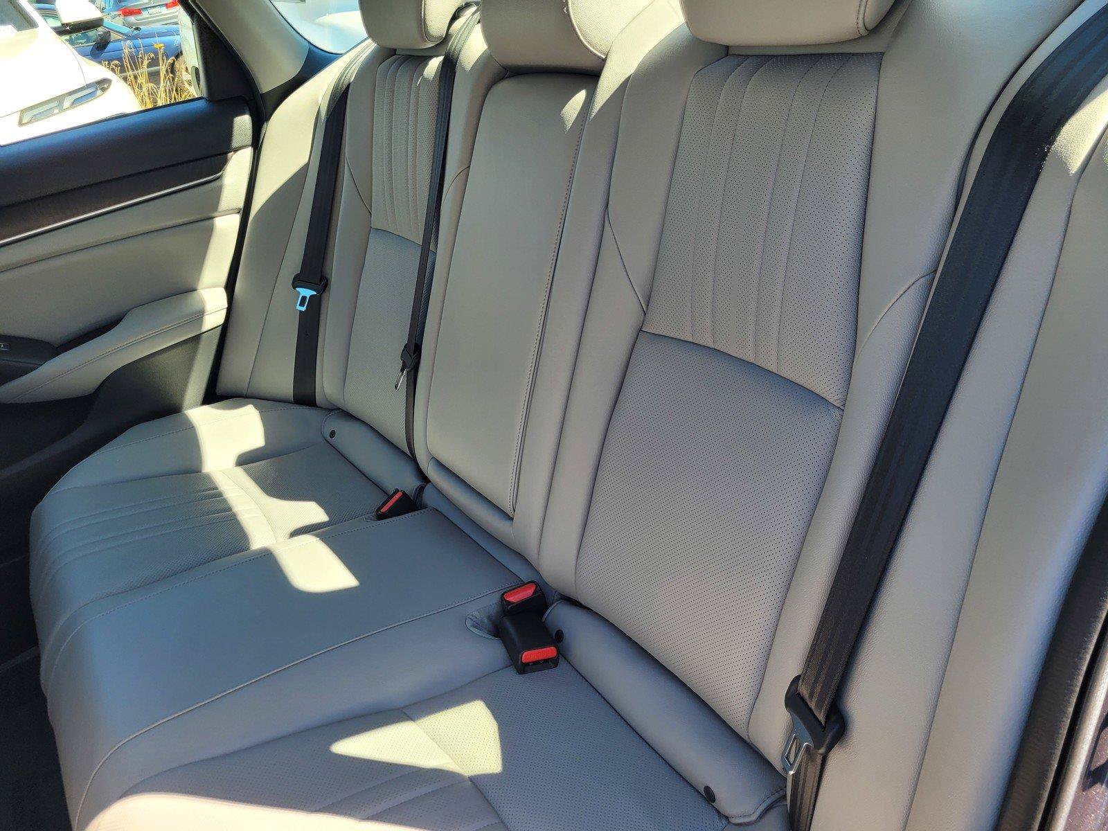 Used 2019 Honda Accord Touring image 15