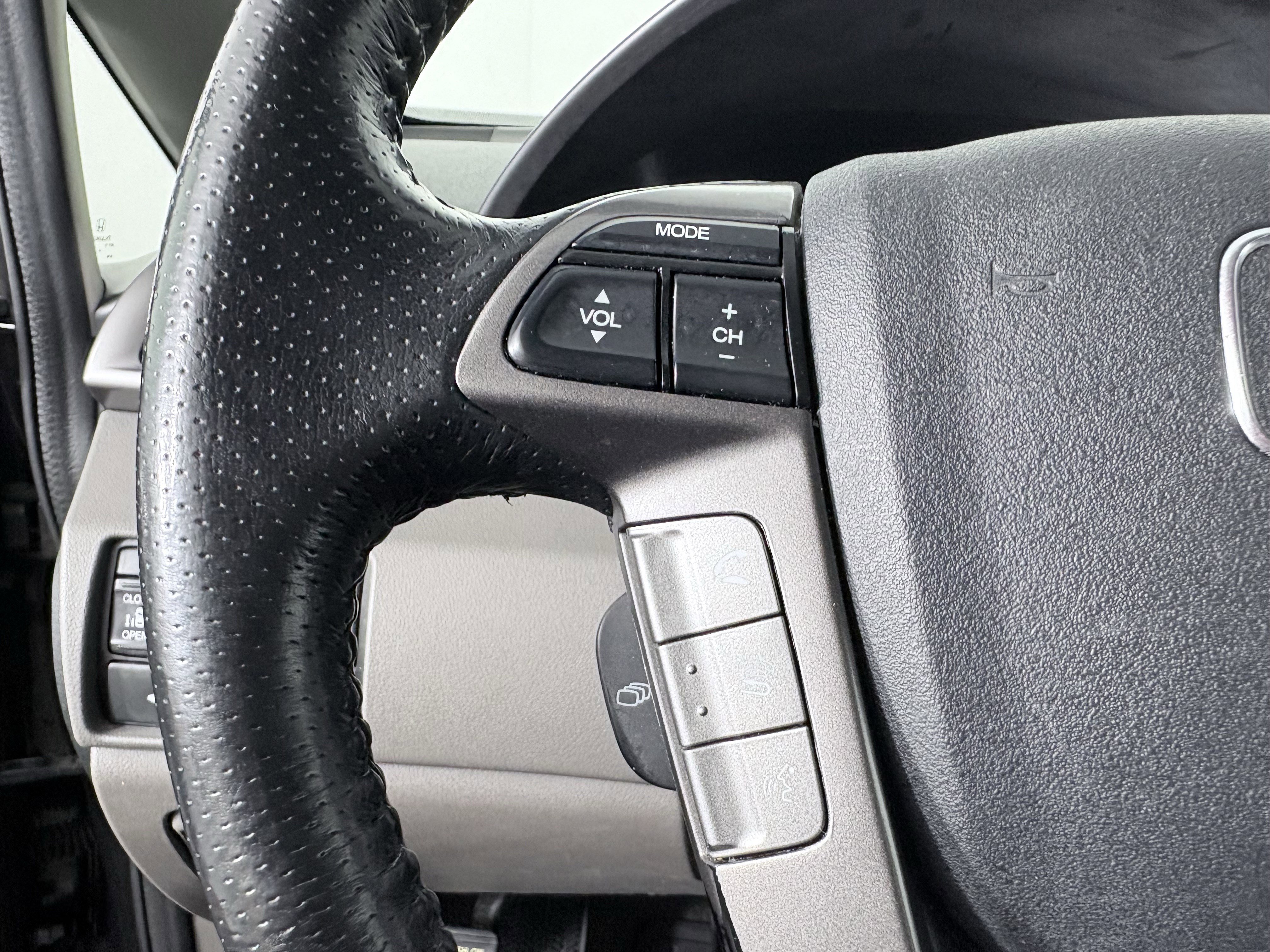 Used 2015 Honda Odyssey EX-L image 17