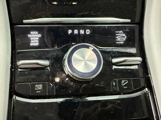 Used 2023 Jeep Grand Cherokee Overland image 10