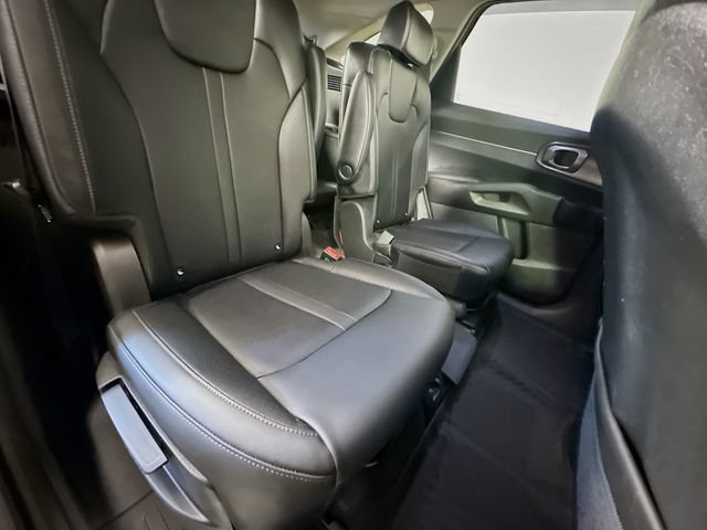 Used 2025 Kia Sorento EX w/ EX Panoramic Sunroof Package AWD/4WD image 33