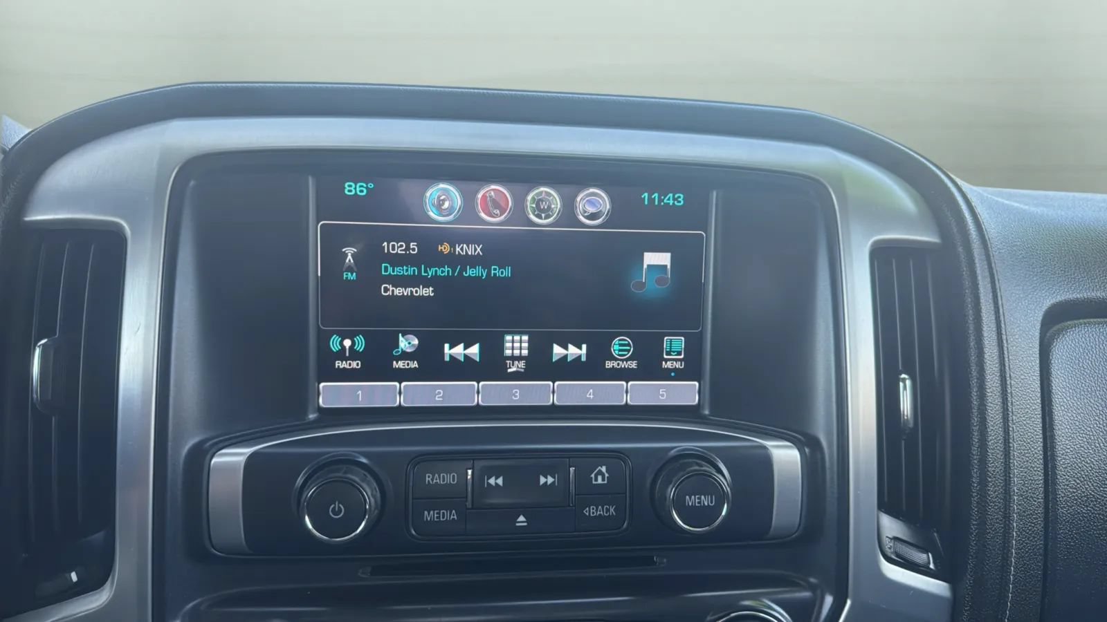 Used 2017 GMC Sierra 1500 SLT w/ SLT Premium Package AWD/4WD image 12