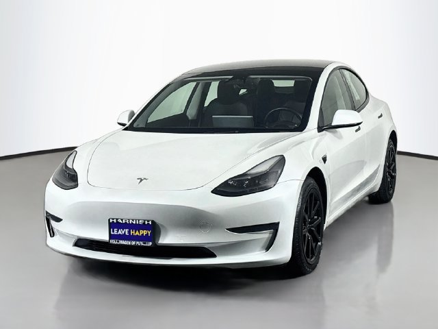 Used 2023 Tesla Model 3 Standard Range RWD image 3