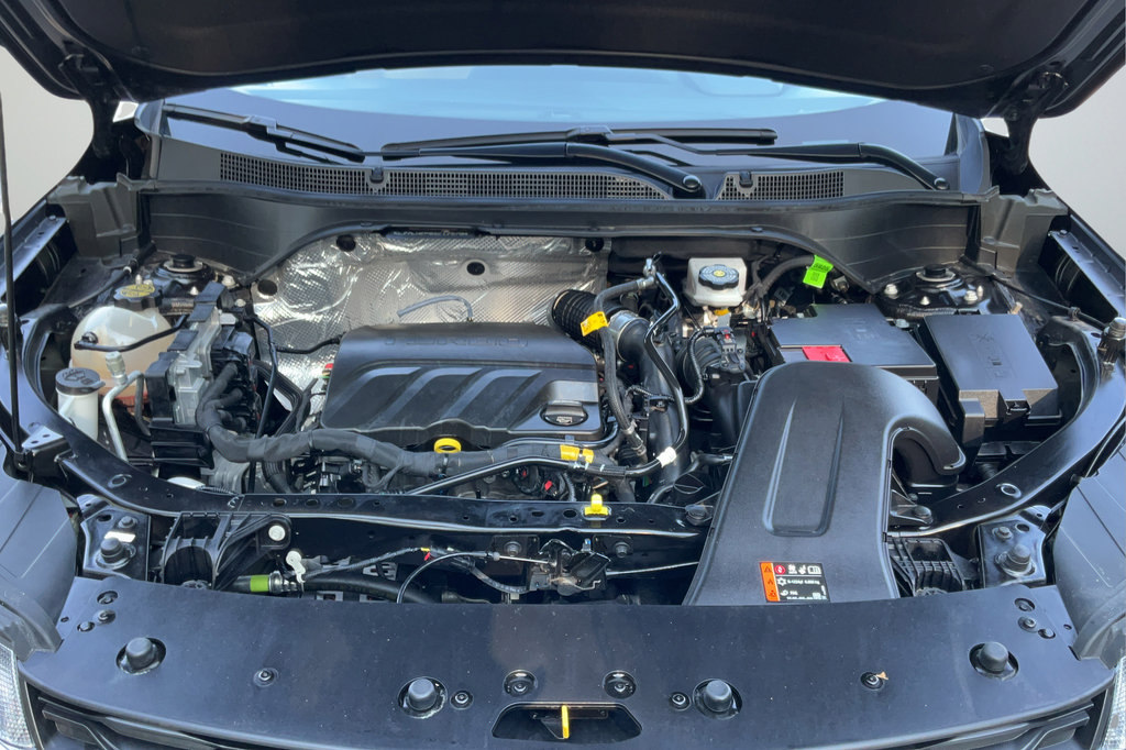 Certified 2025 Chevrolet Trax LT FWD image 23
