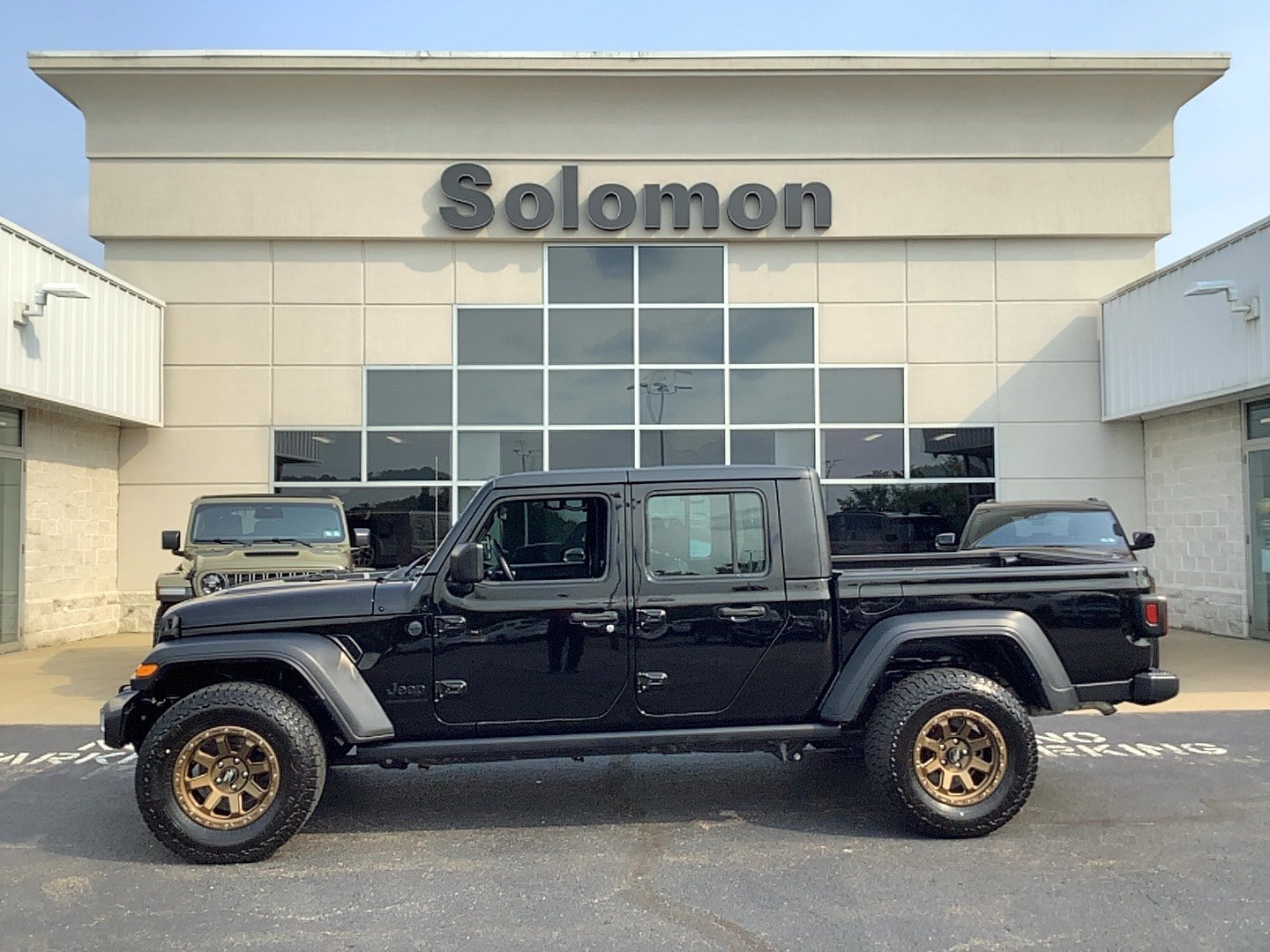 Certified 2023 Jeep Gladiator Sport