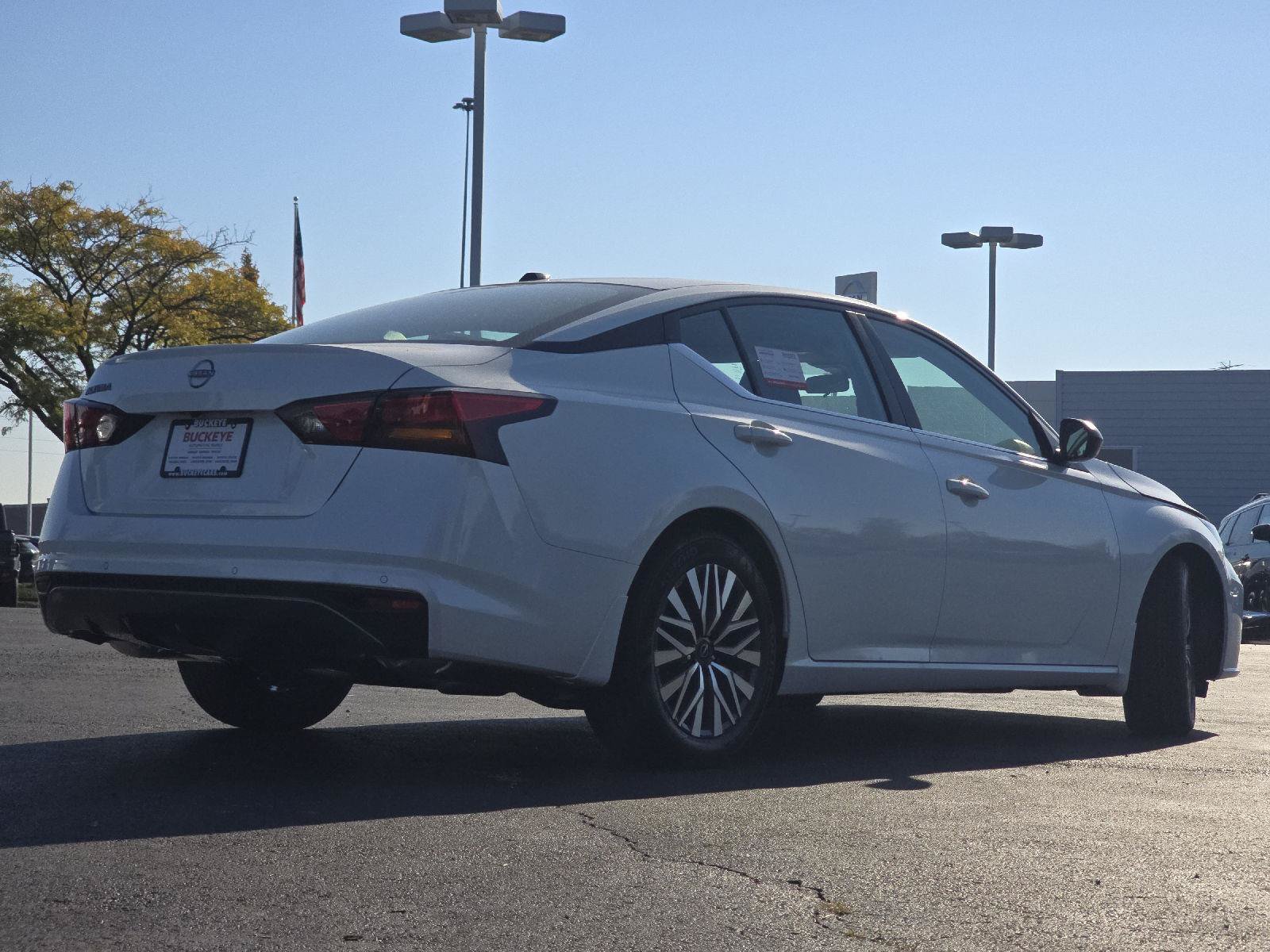 New 2026 Nissan Altima 2.5 SV FWD image 11