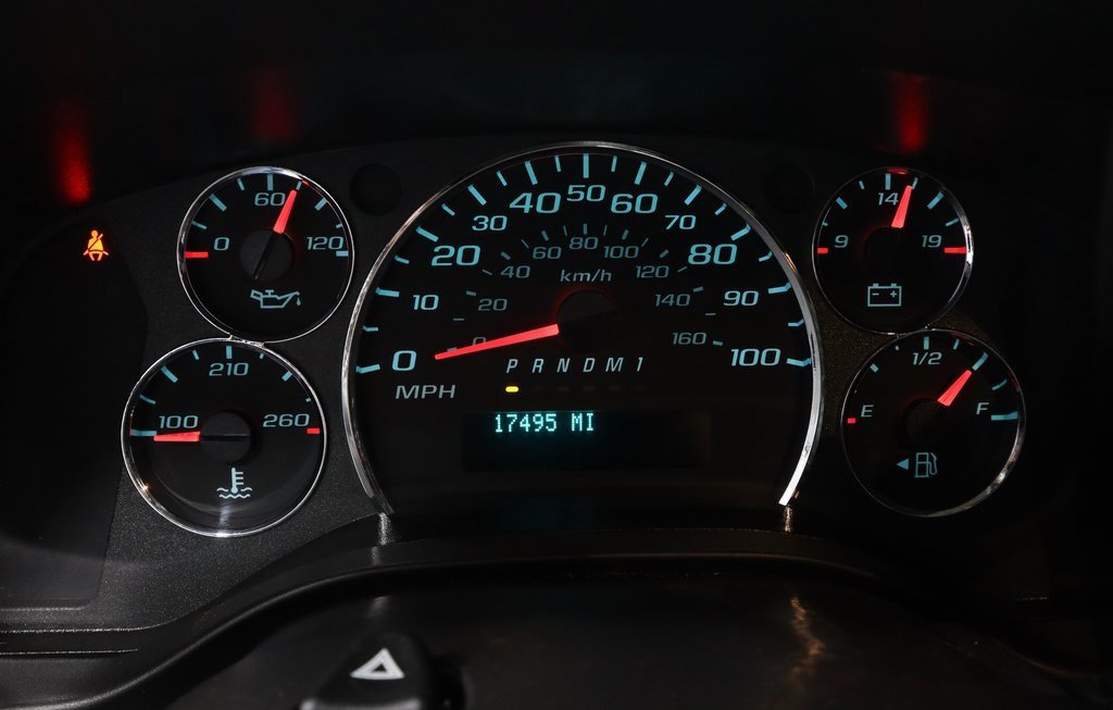 Used 2024 Chevrolet Express 2500 w/ Driver Convenience Package image 26