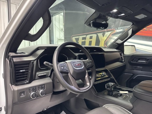 Used 2025 GMC Sierra 1500 AT4X image 6