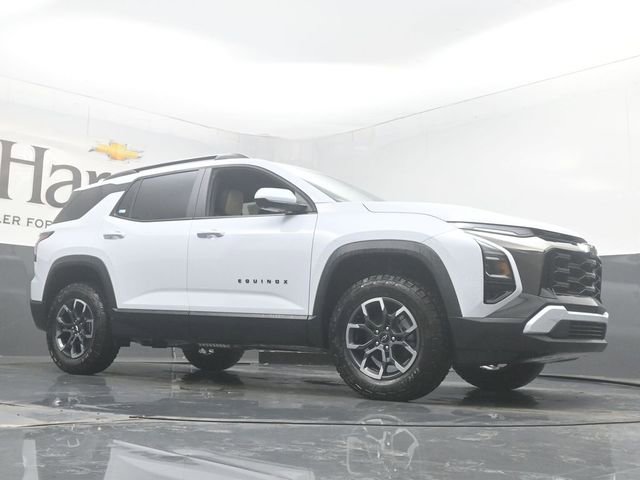 New 2026 Chevrolet Equinox ACTIV w/ Convenience Package III FWD image 2