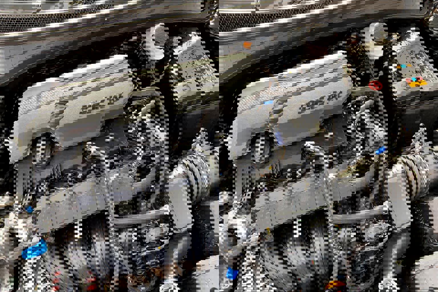 Used 2025 Hyundai Elantra Sport image 30