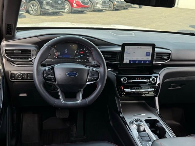 Used 2024 Ford Explorer ST-Line w/ Class IV Trailer Tow Package image 6