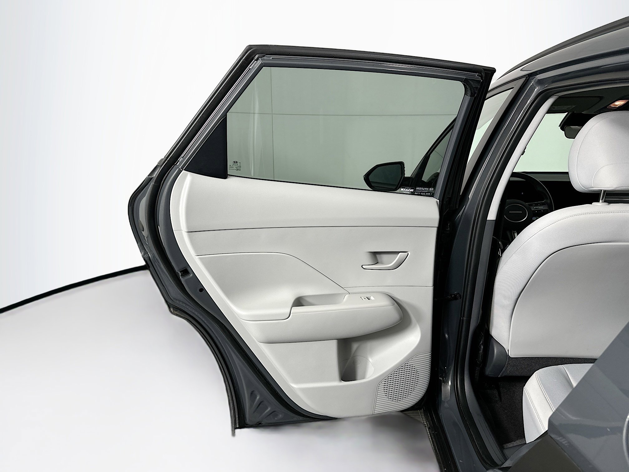 Used 2025 Hyundai Kona SEL image 31