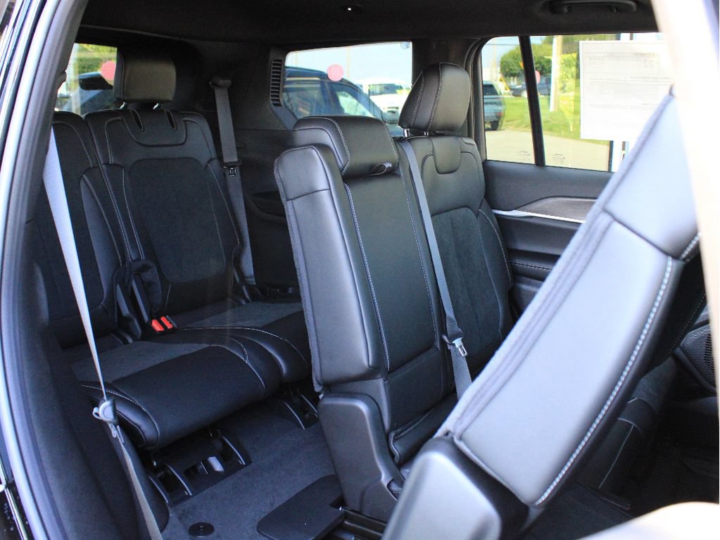 New 2026 Jeep Grand Cherokee L 4WD image 28