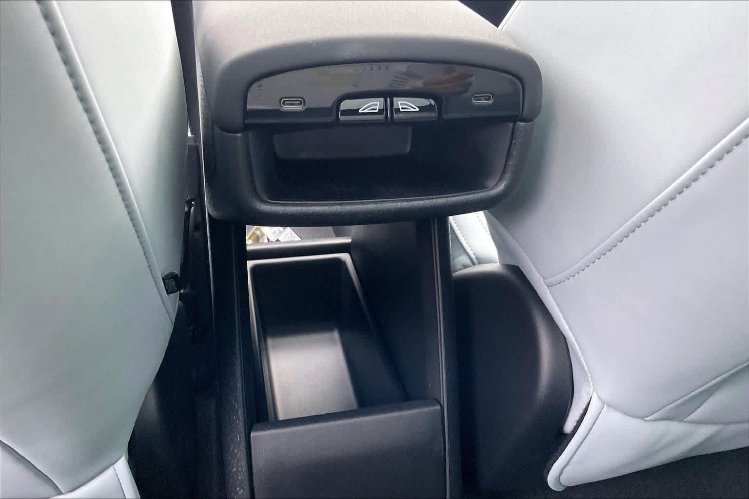 Used 2025 Volvo EX30 Ultra RWD image 38