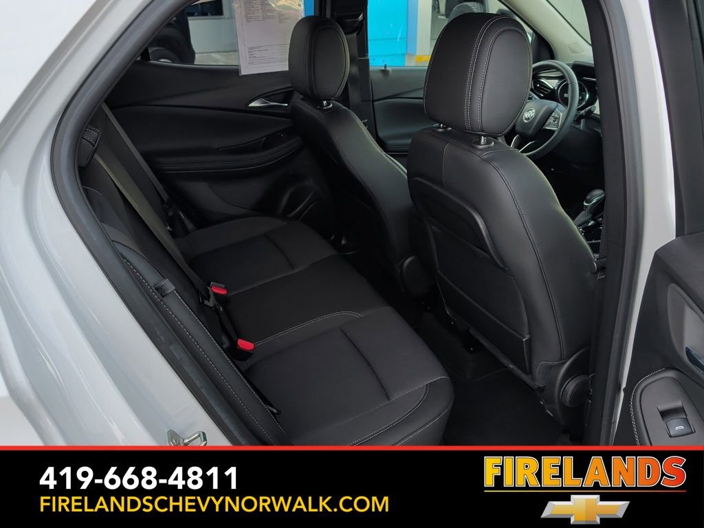 Certified 2022 Buick Encore GX Preferred w/ Cold Weather Comfort Package image 18