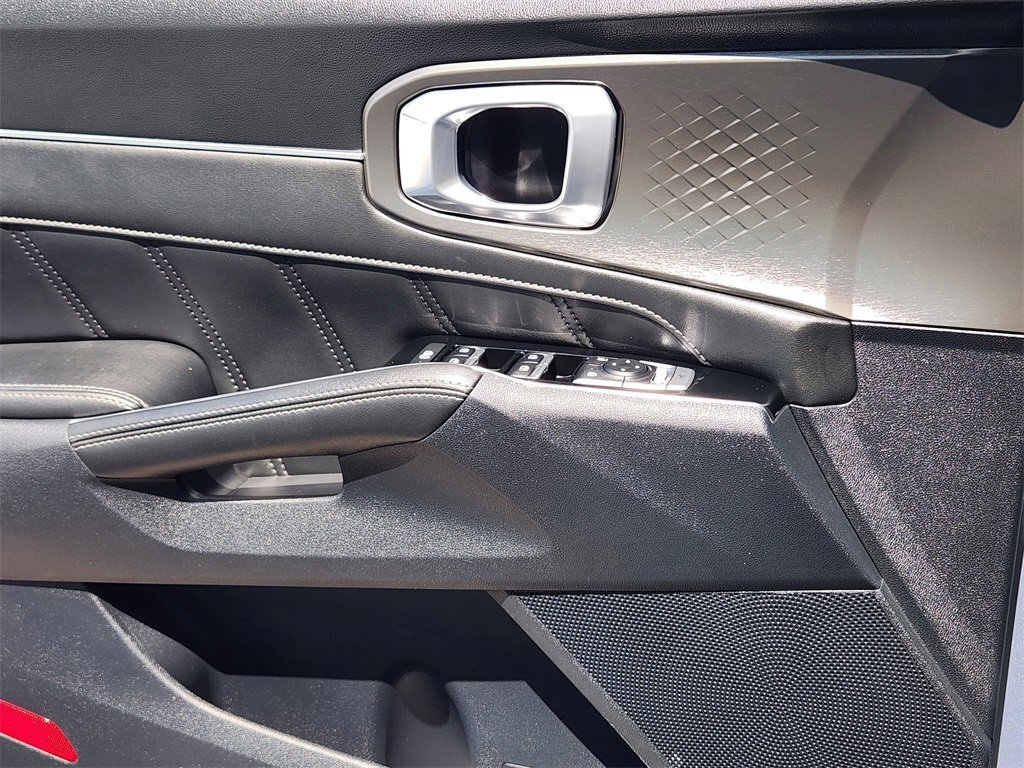 Used 2023 Kia Sorento SX image 21