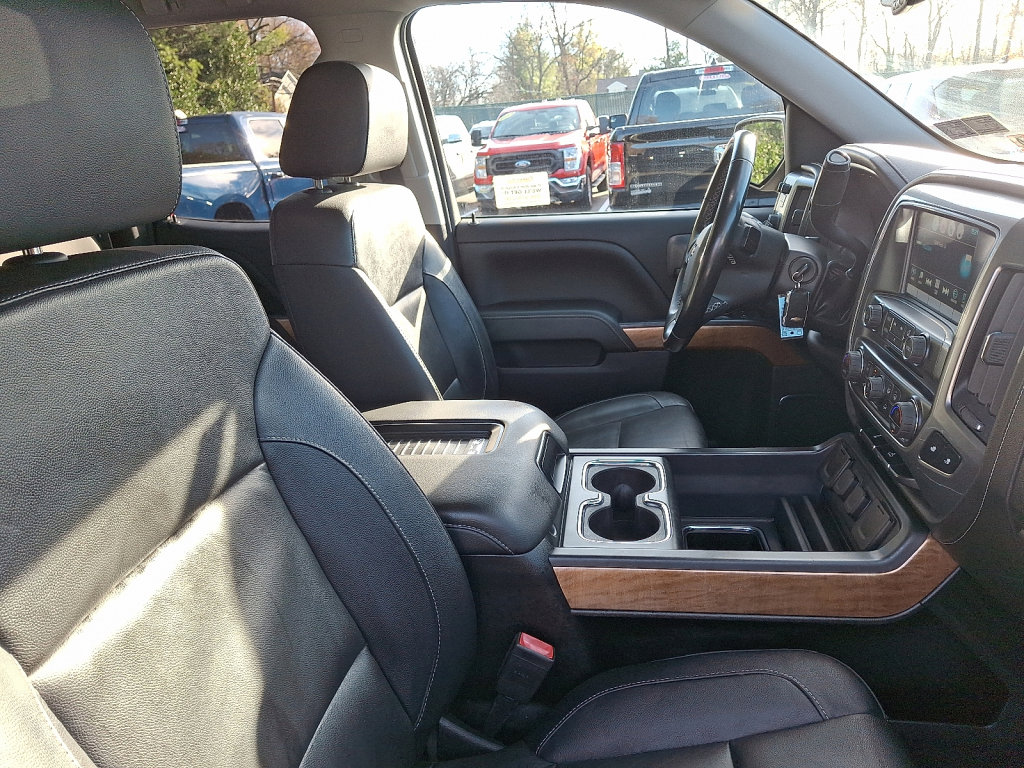Used 2018 Chevrolet Silverado 1500 LTZ image 11