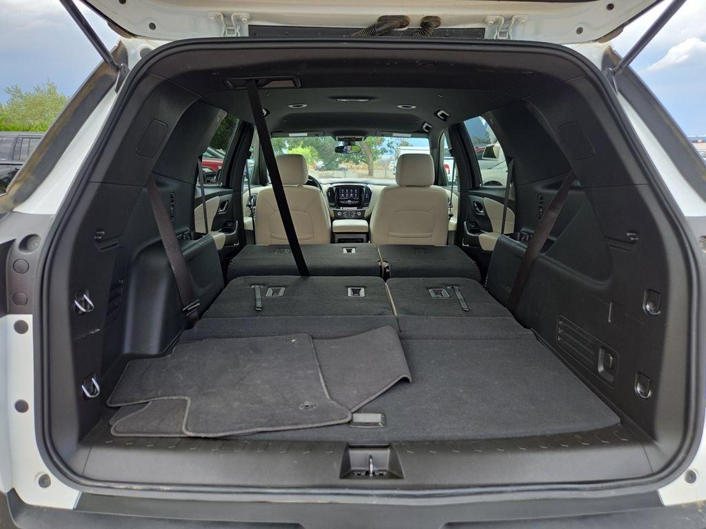 Used 2022 Chevrolet Traverse LS AWD/4WD image 19