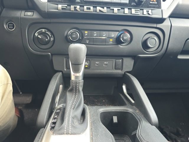 Used 2025 Nissan Frontier SV w/ Tow Package image 25