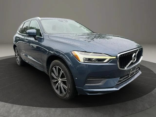 Used 2018 Volvo XC60 T5 Momentum w/ Vision Package AWD/4WD image 3