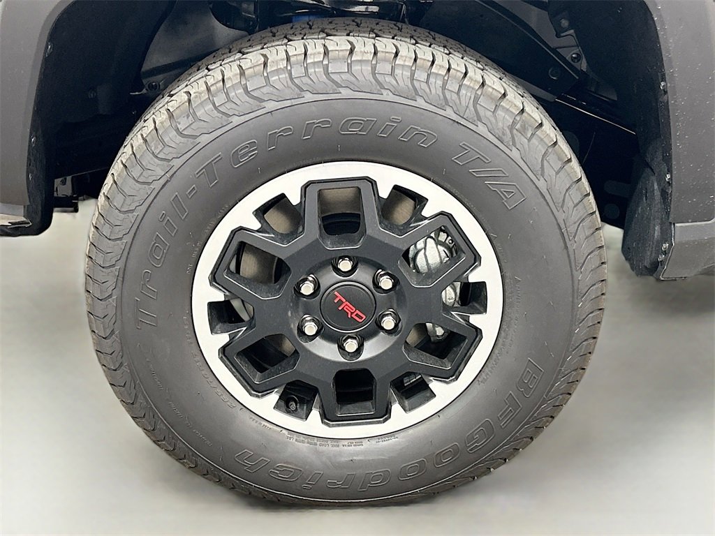 New 2025 Toyota Tacoma TRD Off-Road image 9