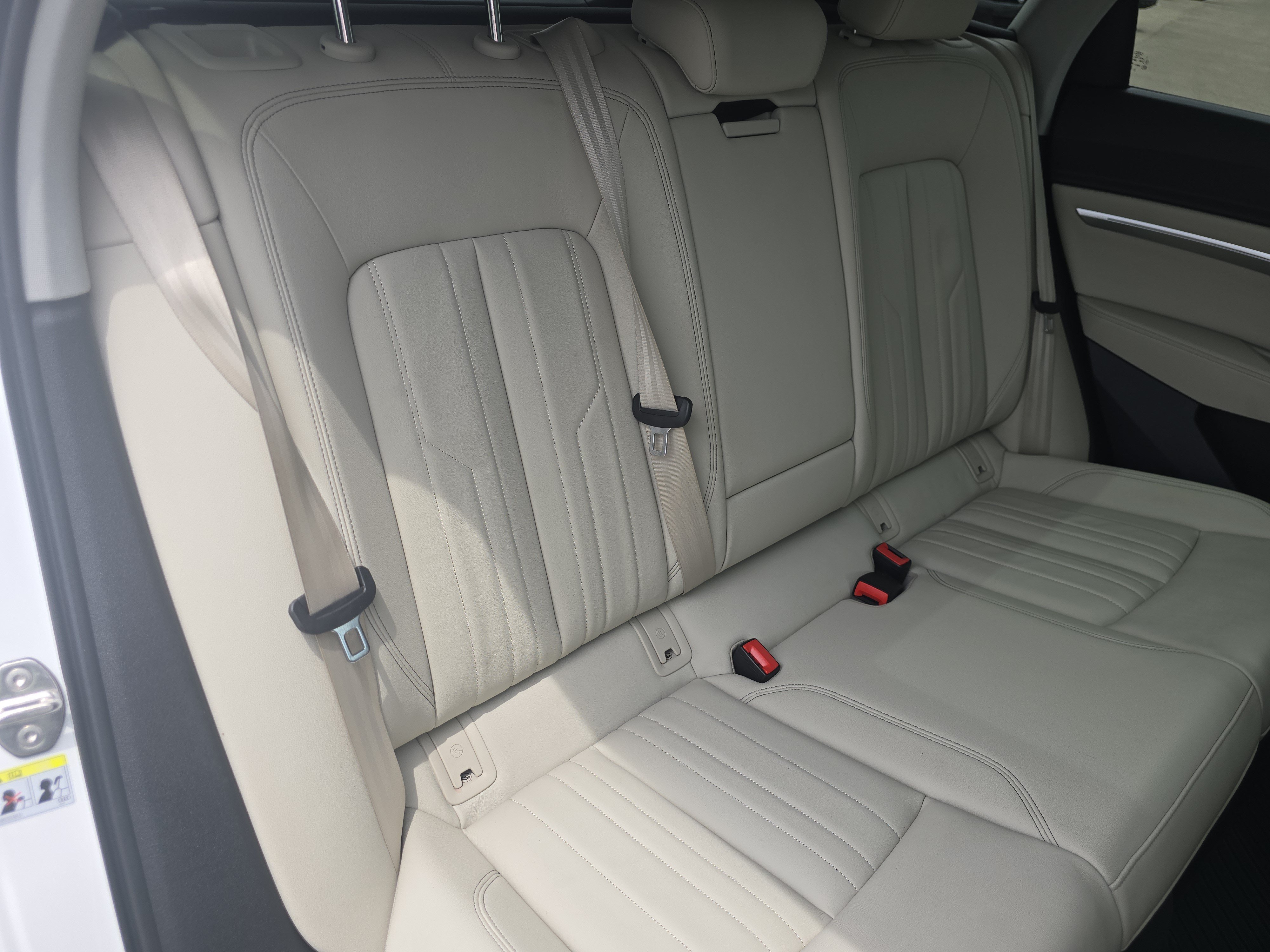 Certified 2024 Audi Q8 e-tron Premium AWD/4WD image 19