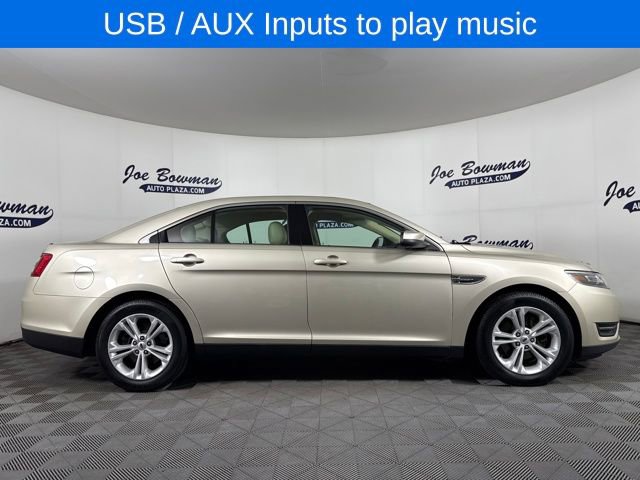 Used 2018 Ford Taurus SEL image 5