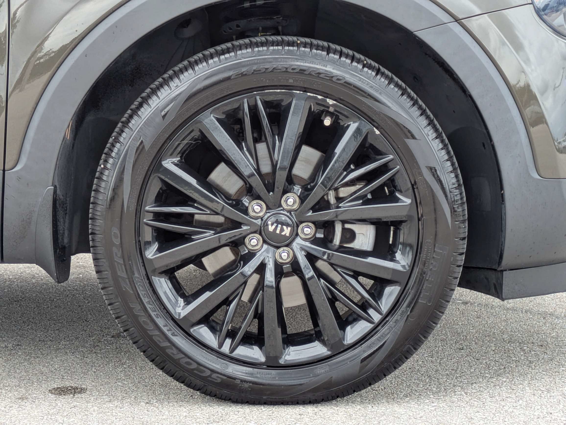 Certified 2021 Kia Telluride SX w/ Towing Package FWD image 12