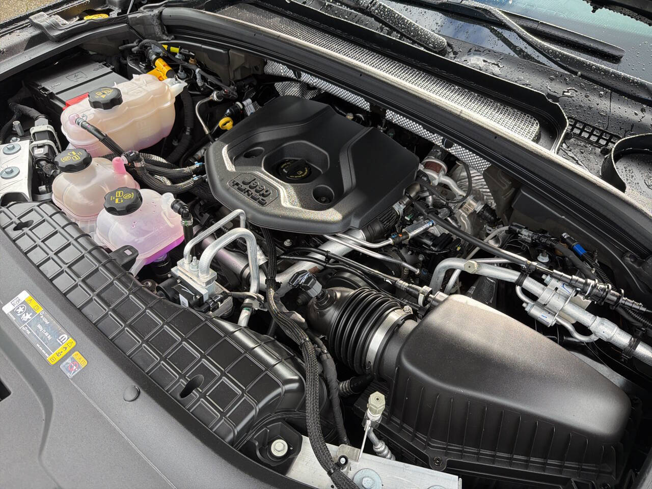 Used 2023 Jeep Grand Cherokee Overland w/ Luxury Tech Group IV image 19