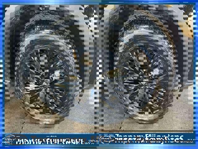 Used 2023 Nissan Rogue SV w/ SV Premium B Package image 9