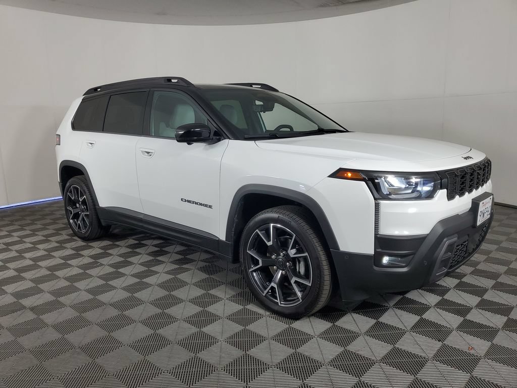 Used 2026 Jeep Cherokee Overland w/ Advanced Pro Tech Group AWD/4WD image 2