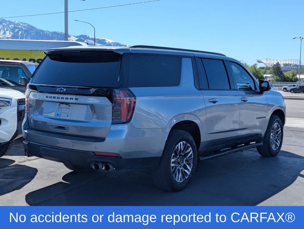 Used 2025 Chevrolet Suburban Z71 AWD/4WD image 4