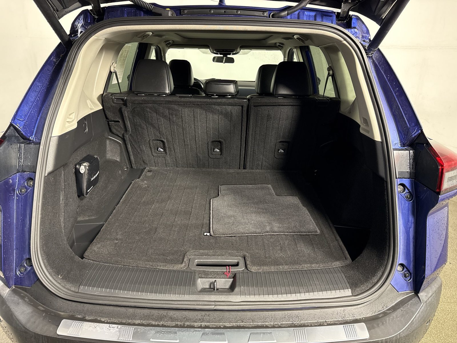 Used 2021 Nissan Rogue SV w/ Premium Package AWD/4WD image 33