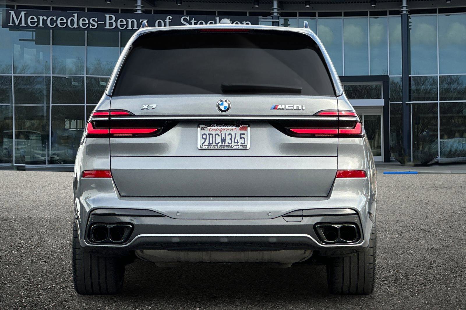 Used 2023 BMW X7 M60i w/ Executive Package image 5