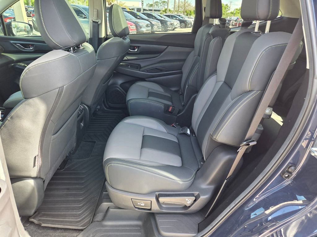 Used 2025 Subaru Ascent Onyx Edition w/ Onyx Package AWD/4WD image 7
