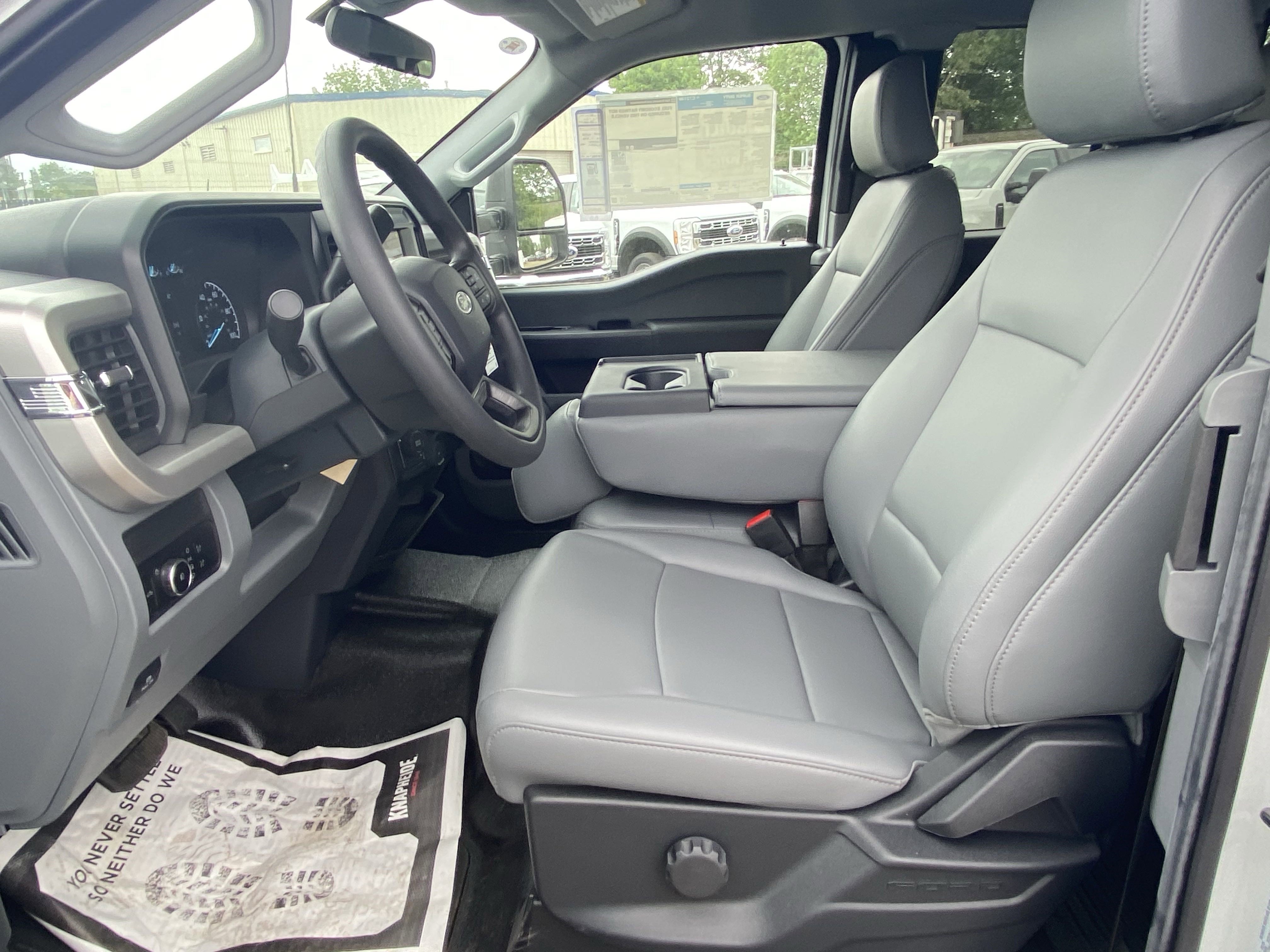 New 2025 Ford F450 XL image 13