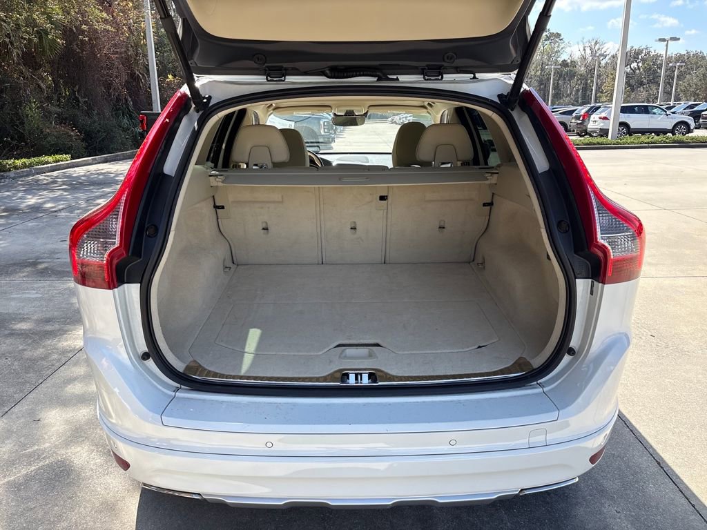 Used 2015 Volvo XC60 T5 Platinum image 30