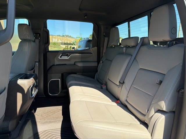 Used 2025 Chevrolet Silverado 1500 LTZ image 25