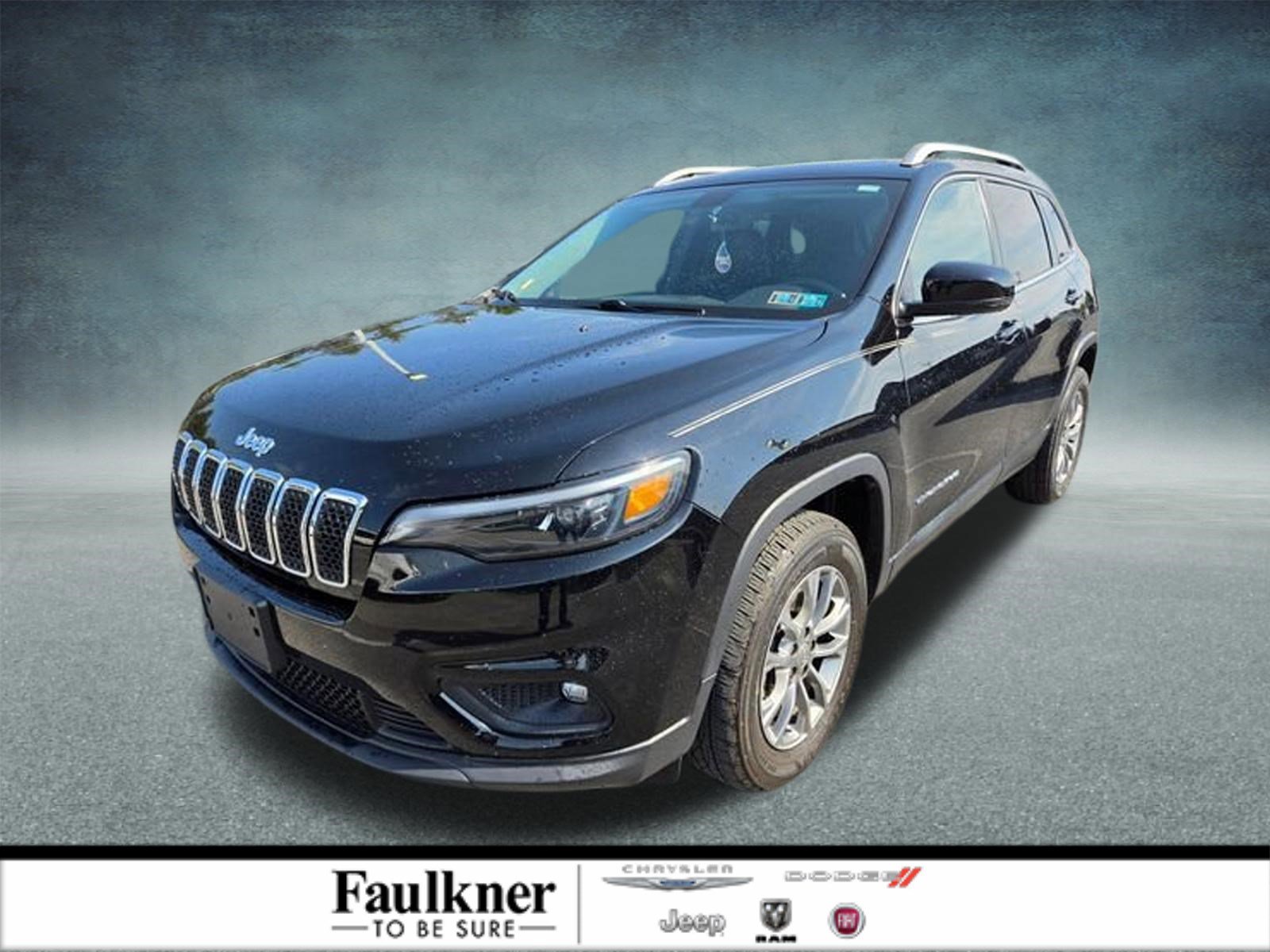 Used 2020 Jeep Cherokee Latitude Plus w/ Comfort/Convenience Group AWD/4WD image 1