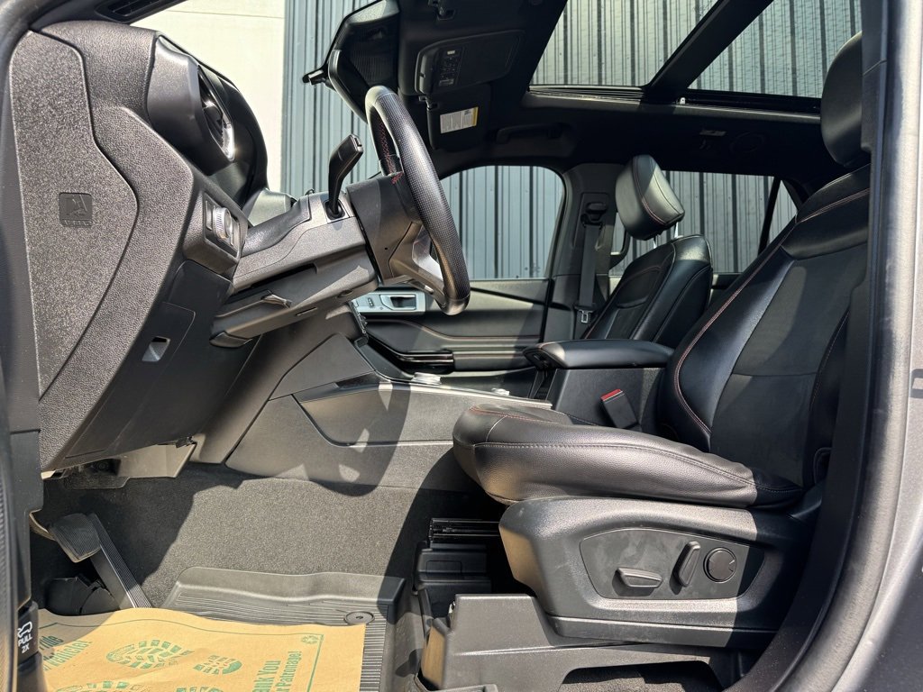 Used 2022 Ford Explorer ST-Line w/ Class IV Trailer Tow Package image 10