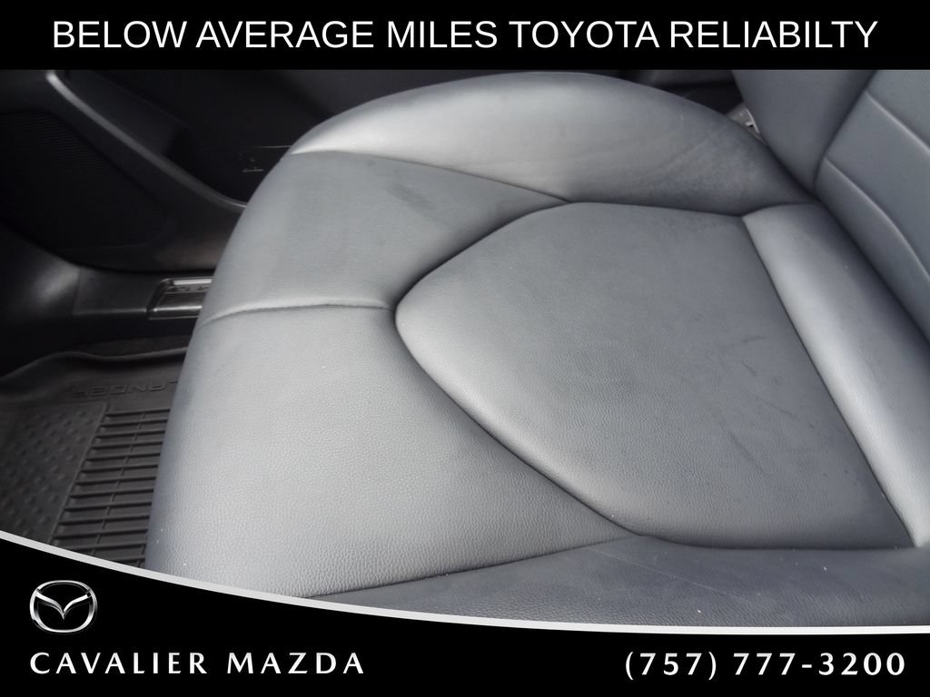 Used 2023 Toyota Highlander XLE AWD/4WD image 38