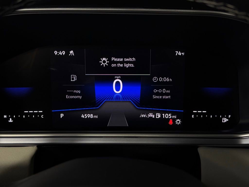 Used 2025 Volkswagen Taos SE w/ Panoramic Sunroof Package AWD/4WD image 14