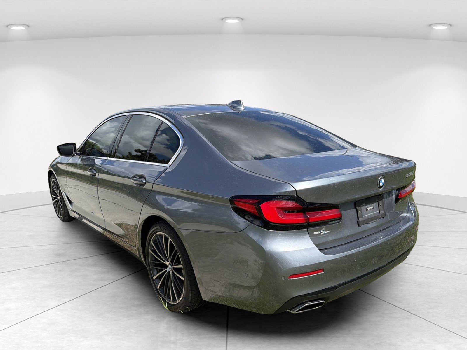Used 2021 BMW 530i w/ Premium Package RWD image 6