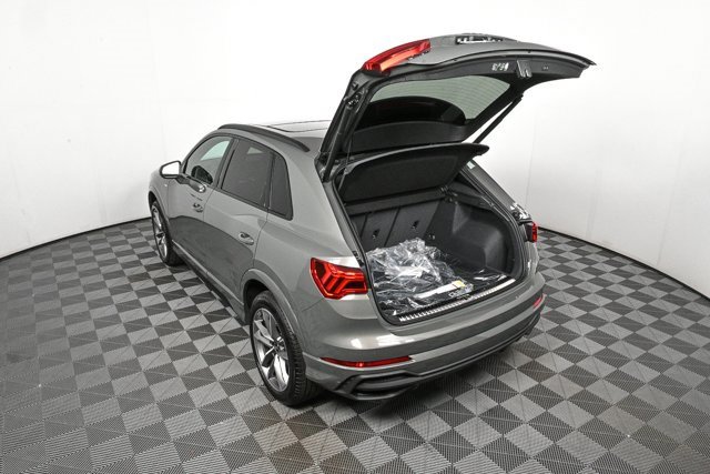 New 2025 Audi Q3 2.0T Premium image 28