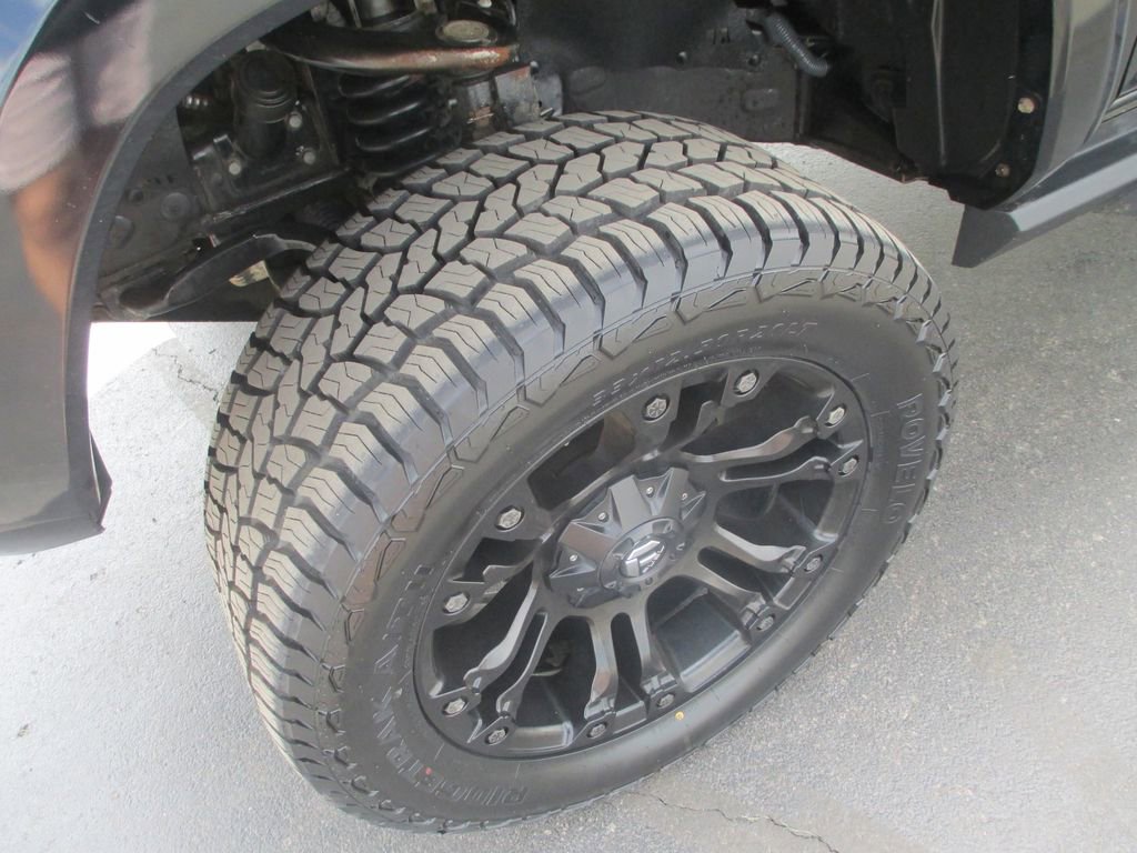 Used 2019 Toyota Tacoma SR5 AWD/4WD image 14